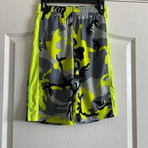 Nike Dri-Fit Big Boys Camo Neon Shorts Size L